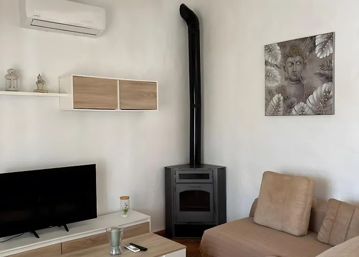 Martina كونيل ذي لا فرونتيرا